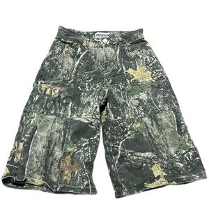 Women's Camo Jean Shorts Extra Long Low Rise Size 1/25 Skater Y2K Streetwear
